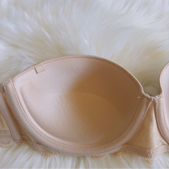 Calvin Klein Nude Strapless Bra 34B - Picture 6 of 13